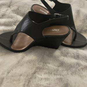 Size 6 wedge sandals never used black leather Gianni Bini very cute